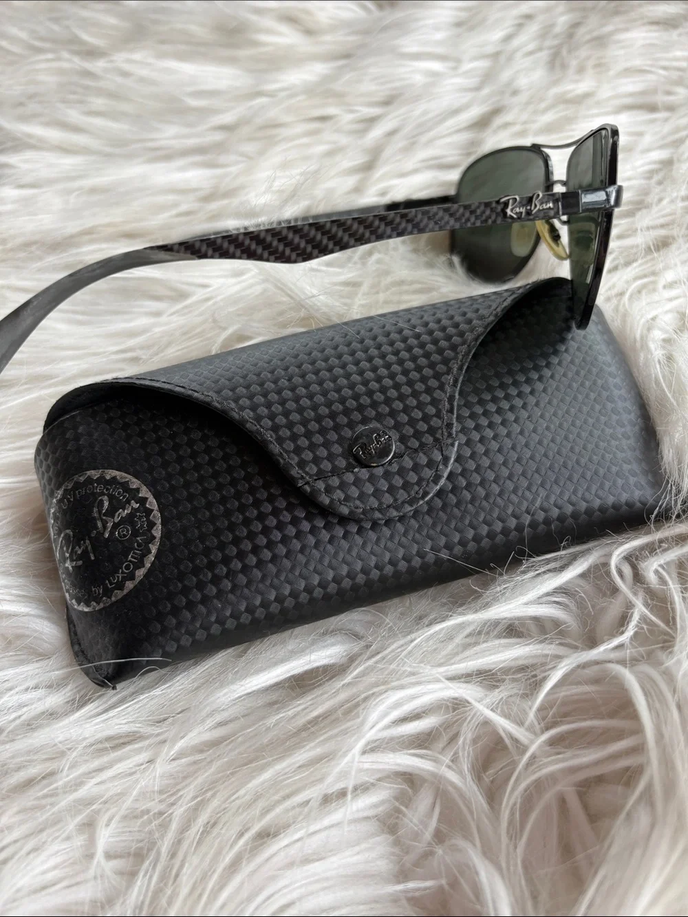 Ray-Ban Aviators Carbon Fiber RB8313